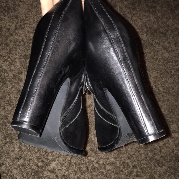 Kenneth Cole black leather knee high boots - Picture 6 of 7